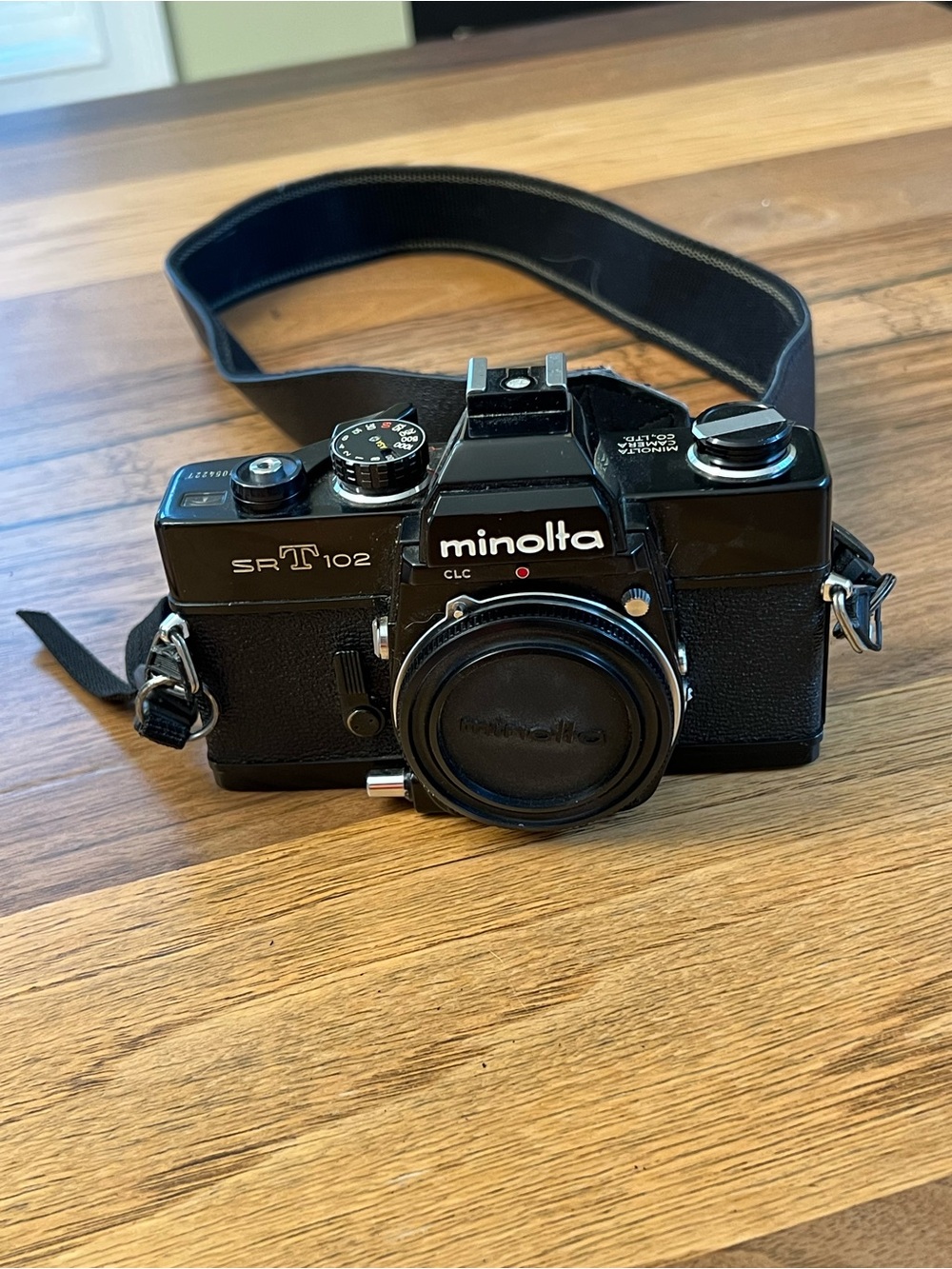 Minolta SR-T 102 35mm Film Camera - Black with 35mm lens - Picture 2 of 8